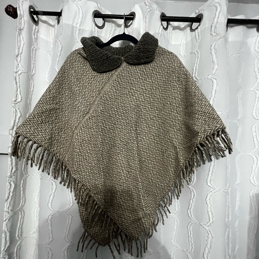 Poncho / Shawl
